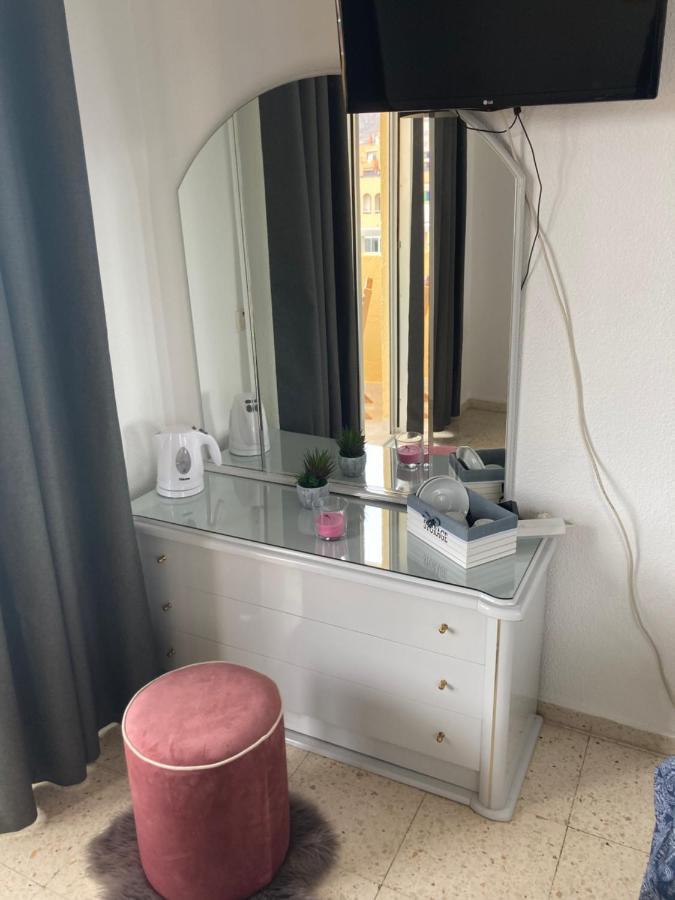 Preciosas Habitaciones En La Casa De May Arona  Eksteriør billede